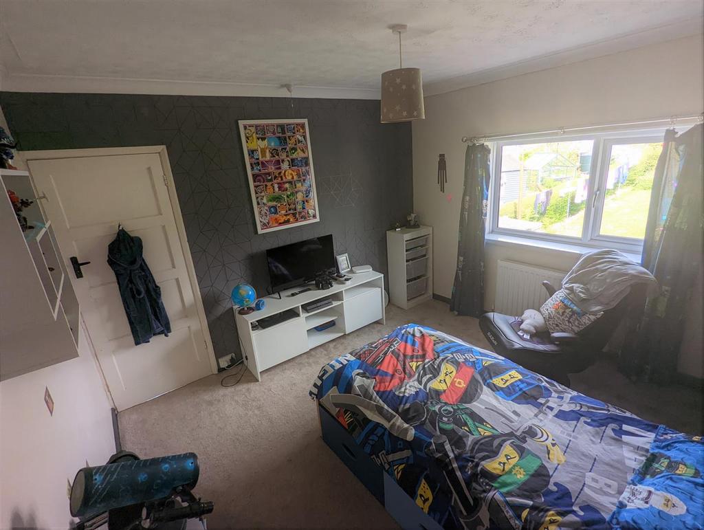 Bedroom two .jpg