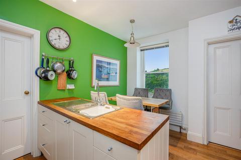 22a Fairview Road, Dartmouth, TQ6 9EN
