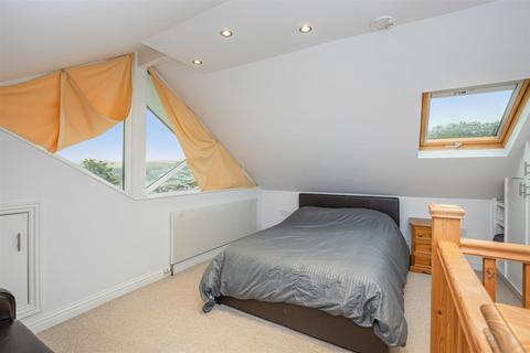 22a Fairview Road, Dartmouth, TQ6 9EN