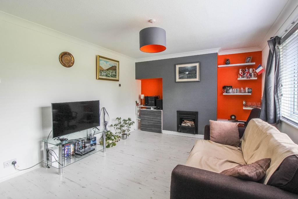 Granta Road, Sawston, Cambridge 3 bed semidetached house £435,000