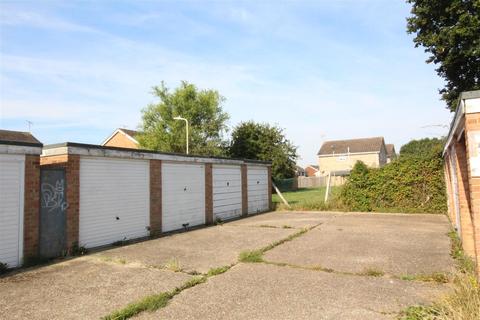 10 Willingdon, Ashford, TN23 5YF