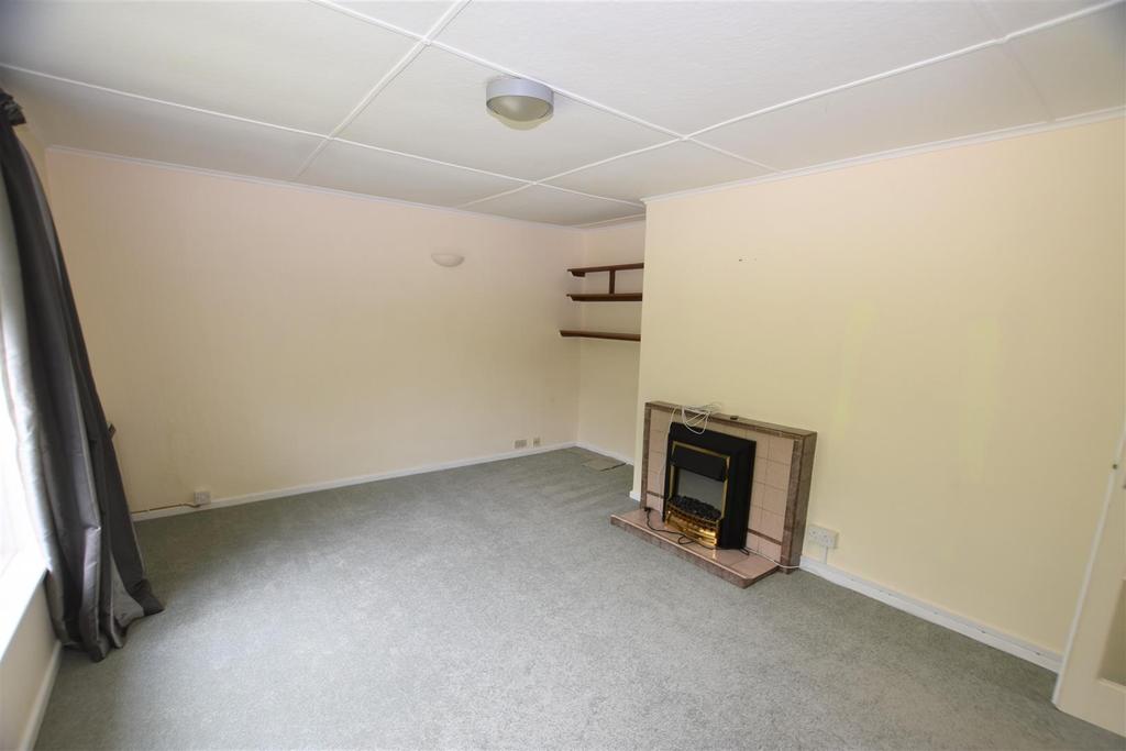 Treskerby, Redruth 2 bed detached bungalow £315,000