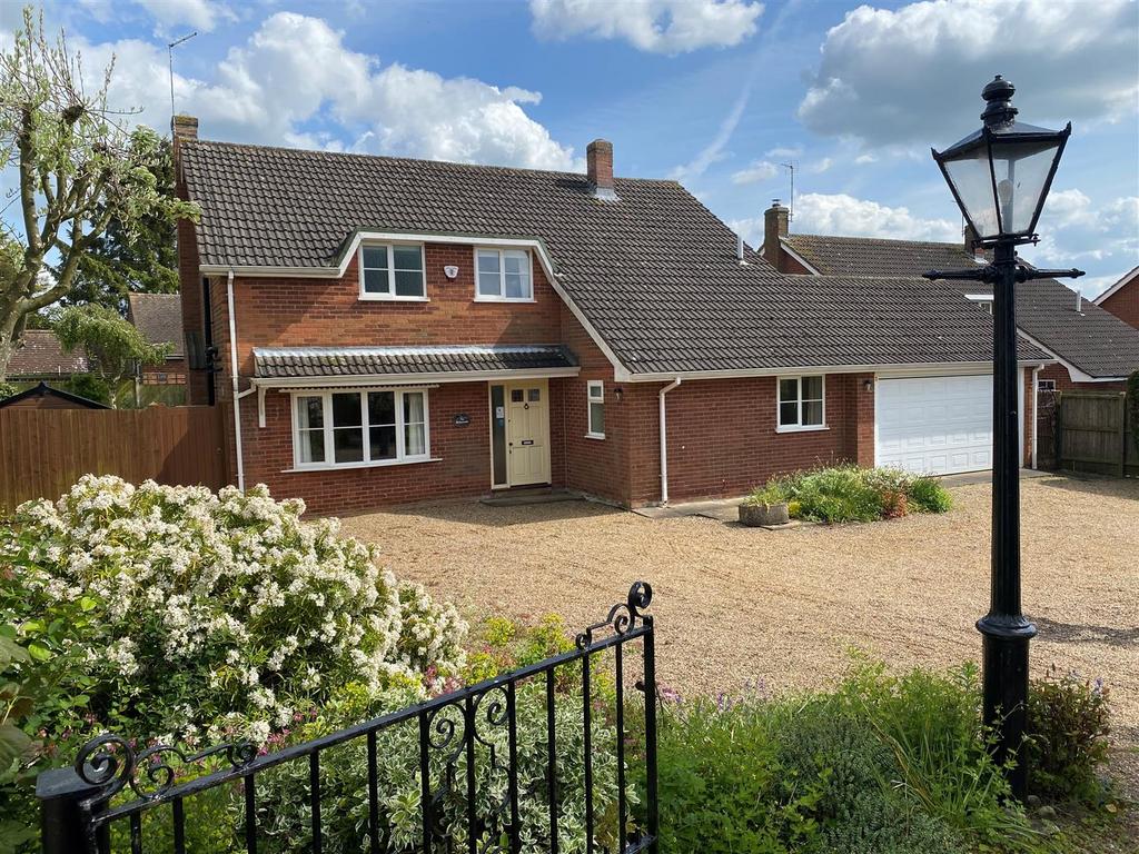 Hallaton Road, Tugby, Leicester 4 bed detached house for sale £500,000