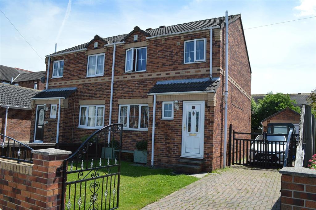Rhyl Street, Featherstone, Pontefract 3 bed semidetached house £850