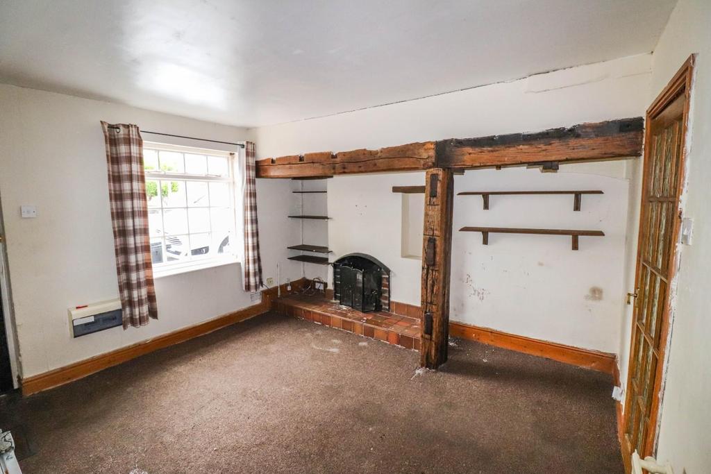 Chancery Lane, Nuneaton 2 bed terraced house £140,000