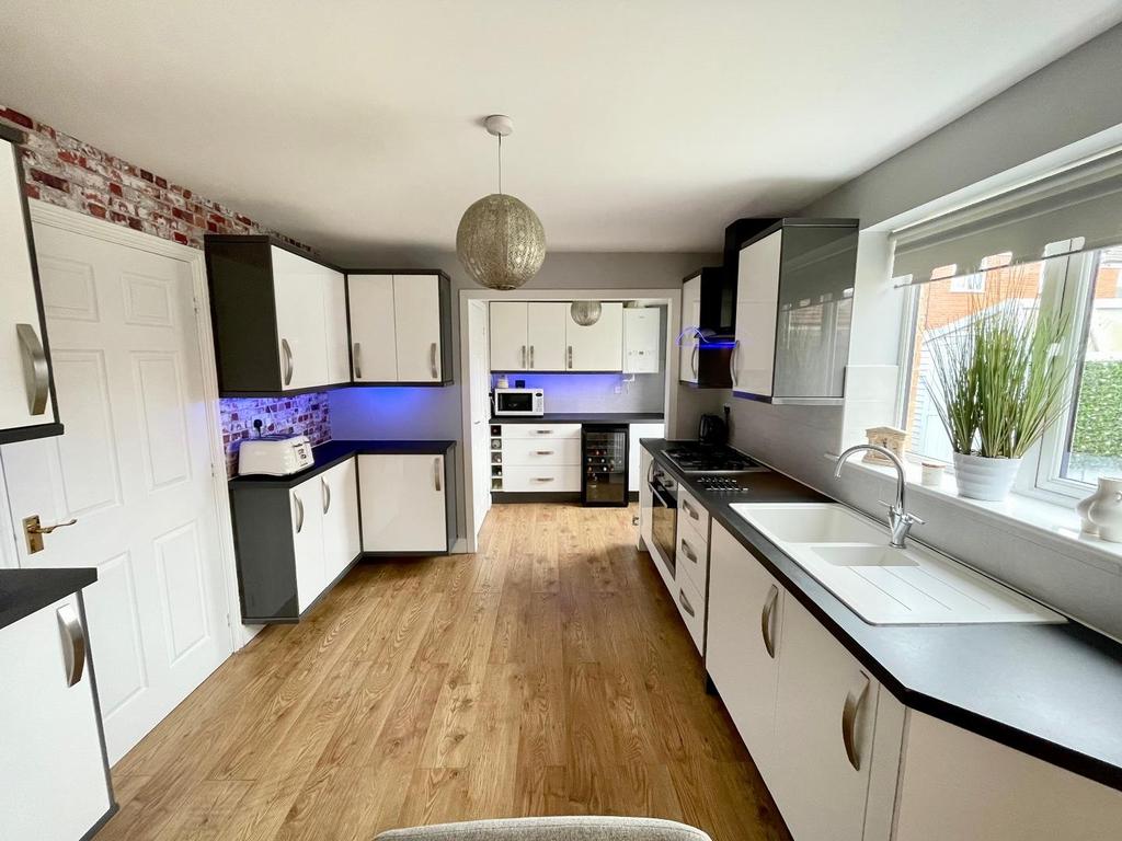 Open plan Dining Kitchen Kitchen