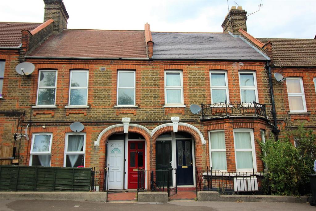 Forest Road, Walthamstow 2 bed flat for sale £335,000