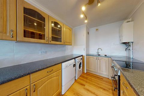 2 bedroom apartment for sale - Cheriton Road, Folkestone