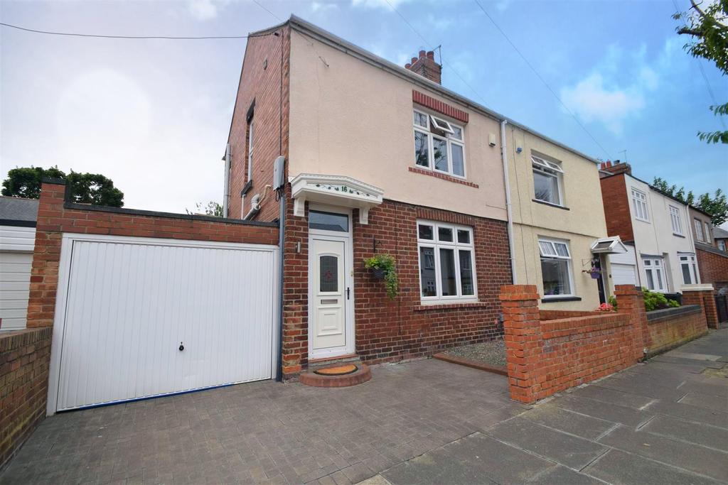 Holly Avenue, Wellfield, Whitley Bay 2 bed semidetached house £230,000