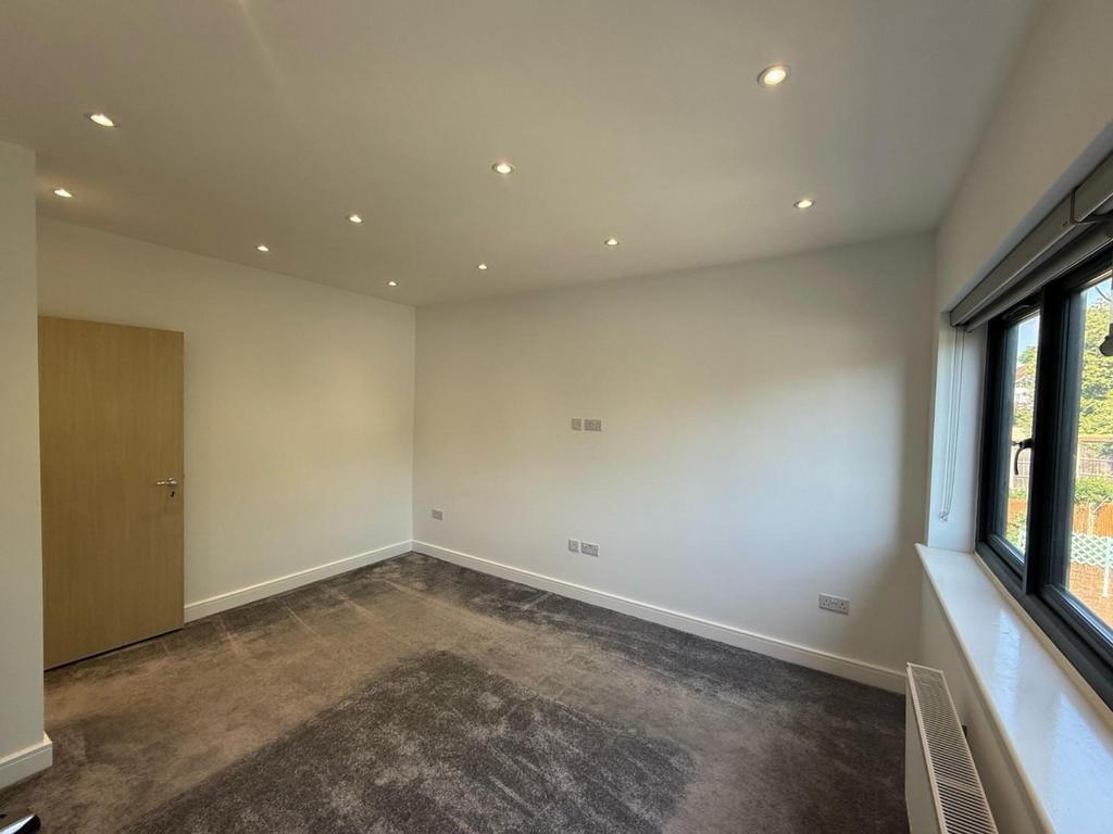 NEW BEDROOM 3(1).jpg