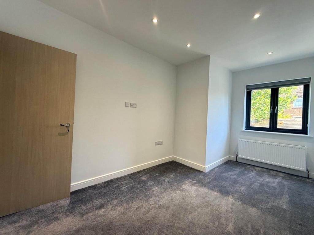 NEW BEDROOM 4.jpg