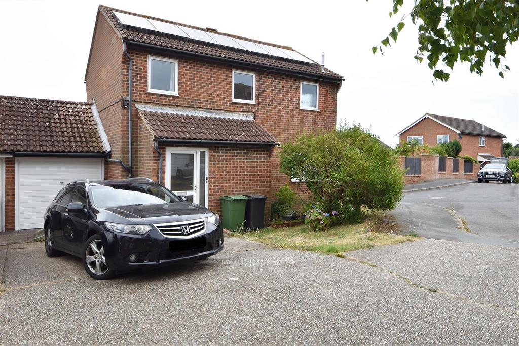 Winterbourne Close, Hastings 3 bed detached house £399,000