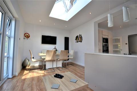 2 Barnmead Way, Burnham-on-crouch, CM0 8QD