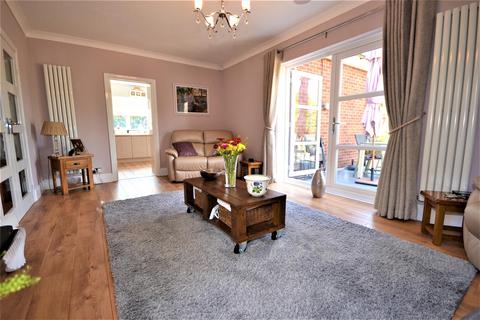 2 Barnmead Way, Burnham-on-crouch, CM0 8QD