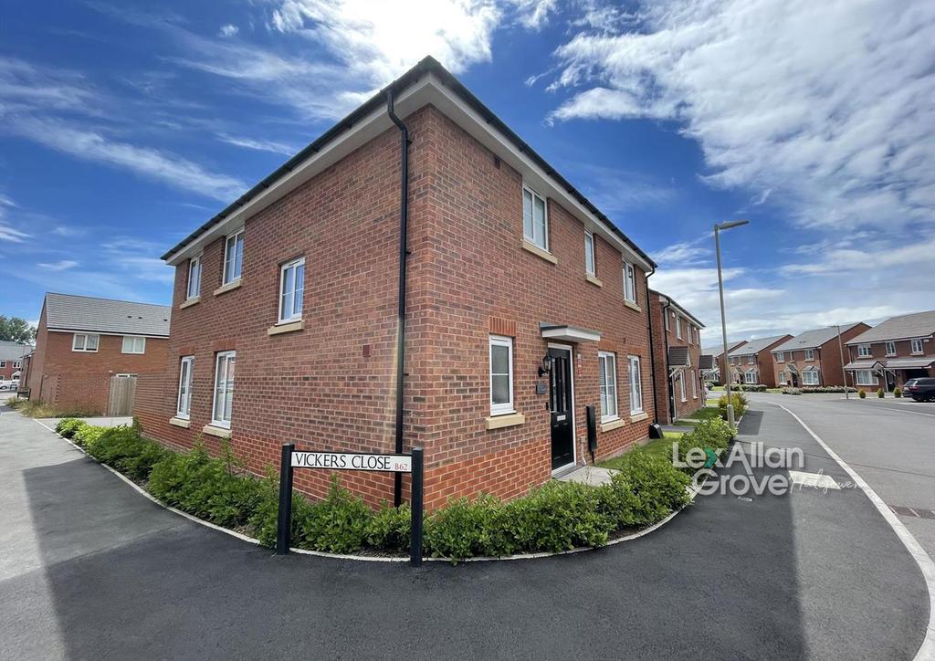 Thomson Grove, Halesowen 3 bed detached house £350,000