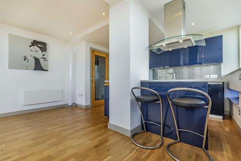 2 bedroom flat for sale, Harrogate House, Parliament Street, Harrogate, HG1 2BU