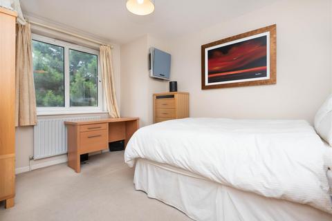 1 bedroom flat for sale, Millennium Place, London, E2