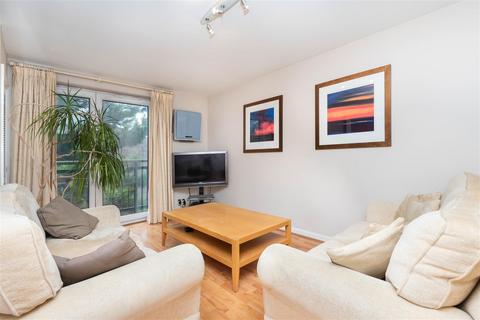 9 Millennium Place, London, E2 9NL