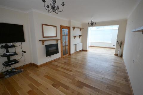 7 Maescader, Pencader, SA39 9HQ