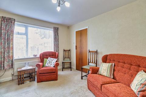 28 Alexandra Road, Horsforth, Leeds, LS18 4HD
