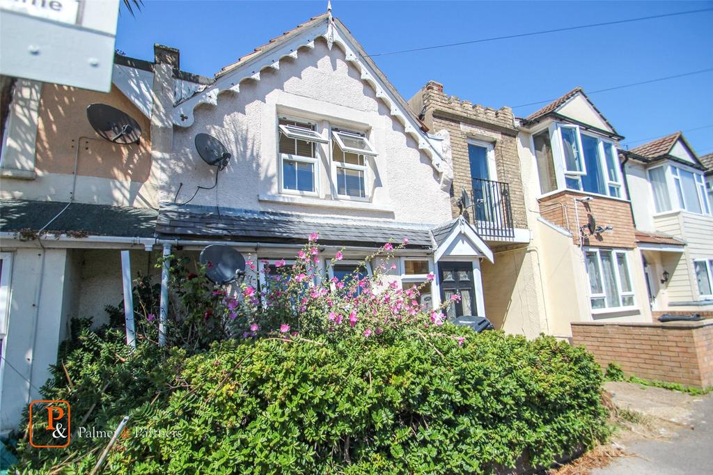 Castle Road, ClactonOnSea, Essex, CO15 2 bed semidetached house £