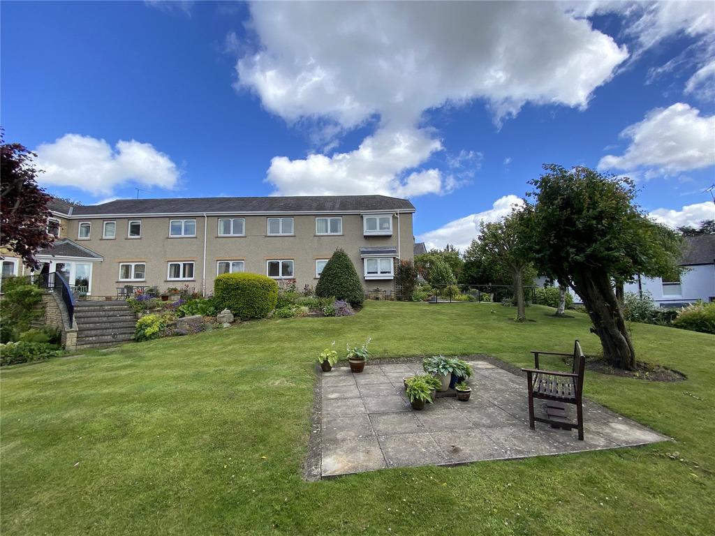 Windsor Court, Corbridge, Northumberland, NE45 2 bed apartment for sale
