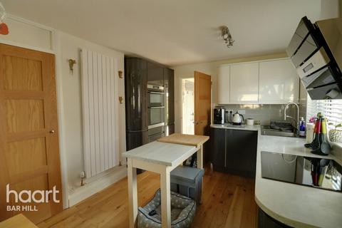 24 Bush Close, Comberton, Cambridge, CB23 7EG