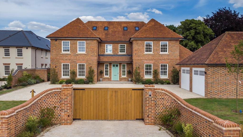 Perry Lane, Bledlow, Princes Risborough, HP27 6 bed detached house for
