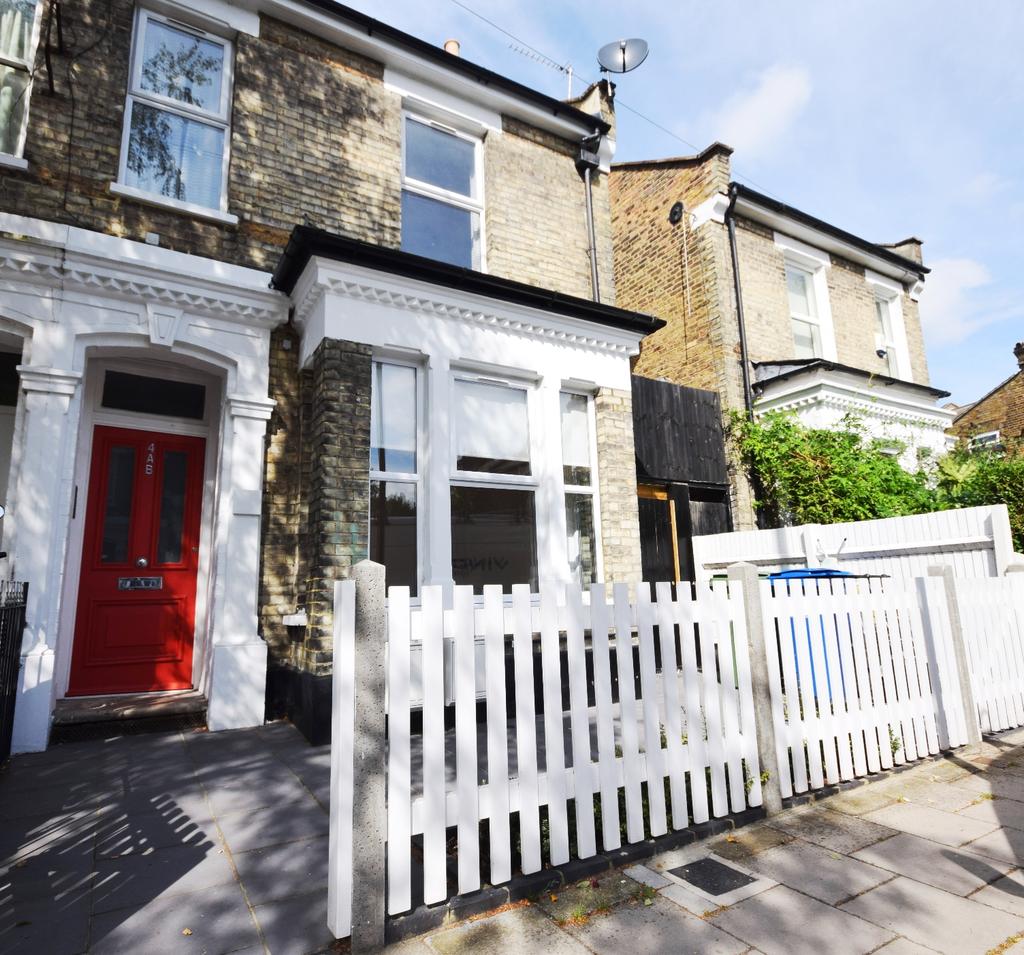 Tresco Road Peckham SE15 1 bed flat £1,750 pcm (£404 pw)