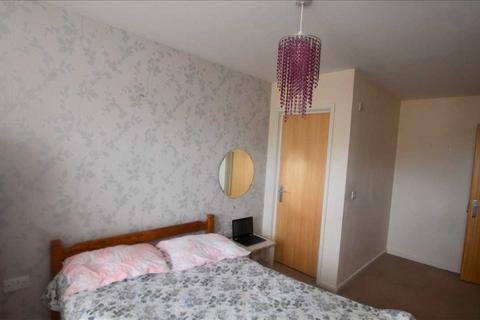 2 bedroom flat for sale, Cornell Court, Enstone Road, Middlesex