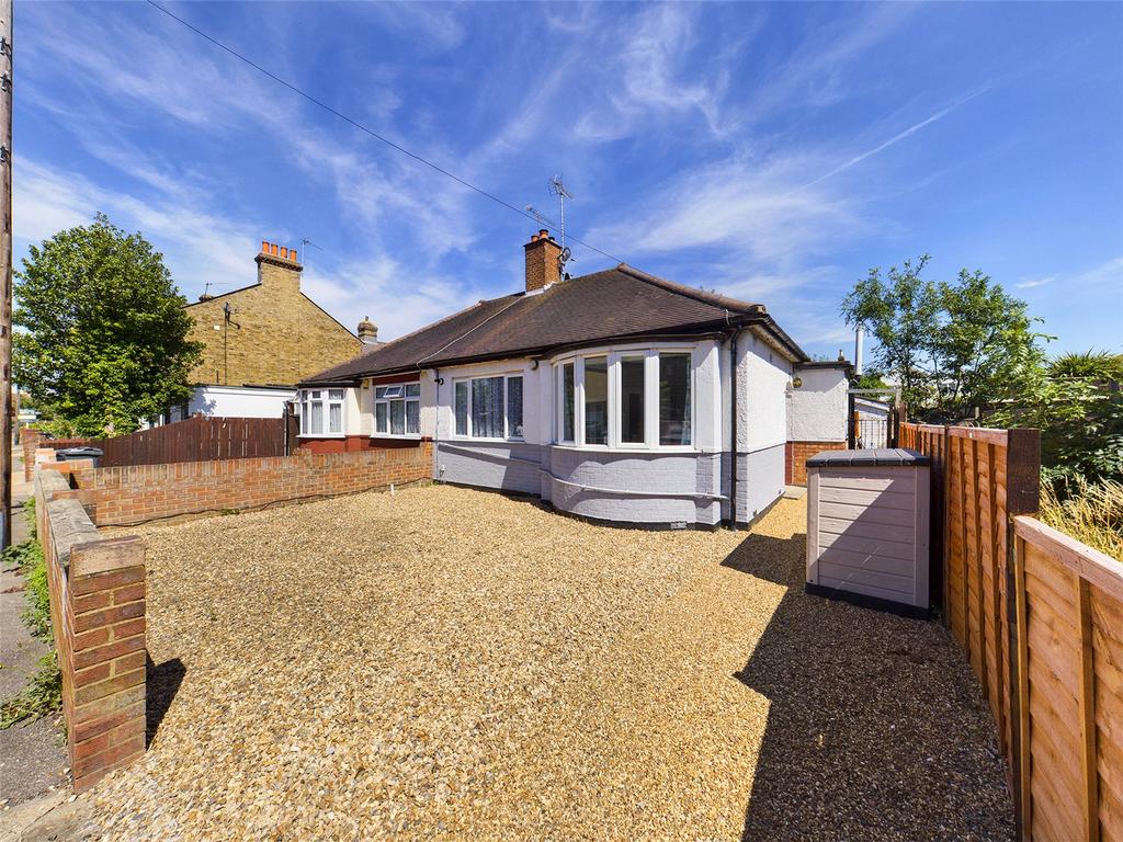 Tachbrook Road, Feltham, TW14 2 bed bungalow £485,000