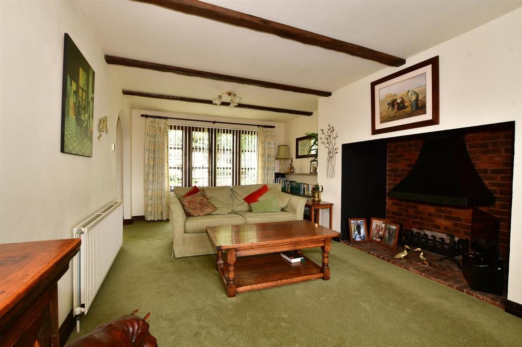 Ghyll Road, Crowborough, East Sussex 2 bed detached bungalow for sale