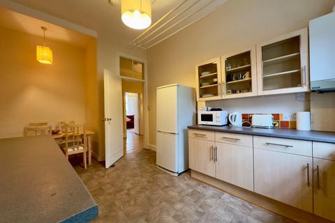 2 bedroom flat to rent, Barrington Drive, Woodlands, Glasgow, G4
