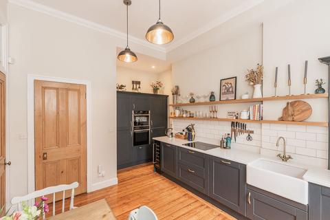 45 Viewforth, Edinburgh, EH10 4LA