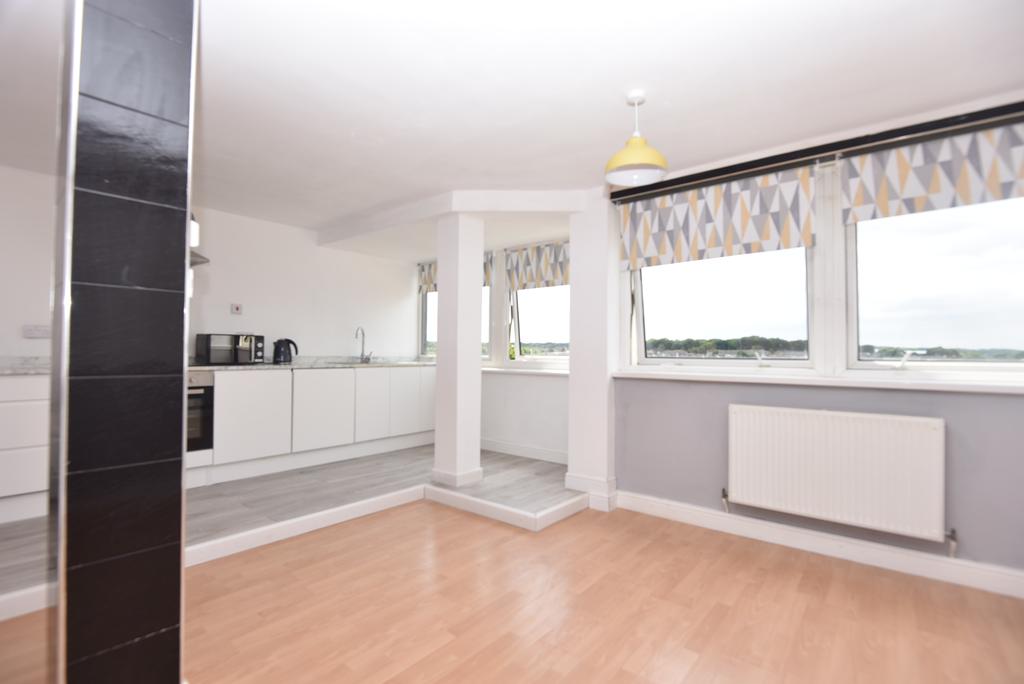Mansell Close, LeighonSea SS9 1 bed block of apartments for sale £115,000