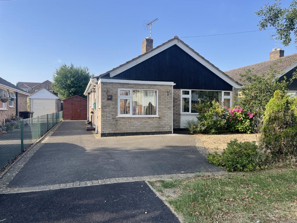 Welland Way, Oakham 2 bed bungalow for sale £289,950