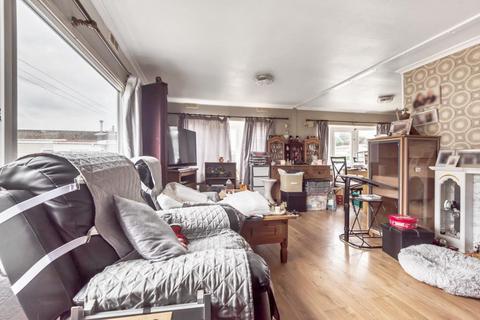 undefined, Crookham Common,  Thatcham,  RG19