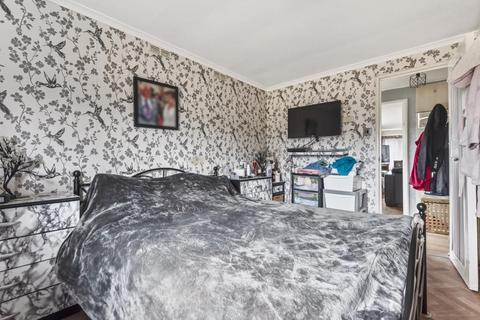 undefined, Crookham Common,  Thatcham,  RG19