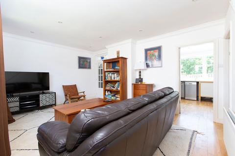 94 Eskvale Drive, Penicuik, EH26 8JJ