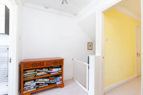 94 Eskvale Drive, Penicuik, EH26 8JJ