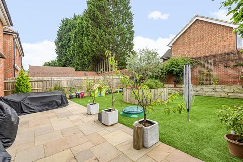 12 Jopling Road, Bisley, Woking, GU24 9FN