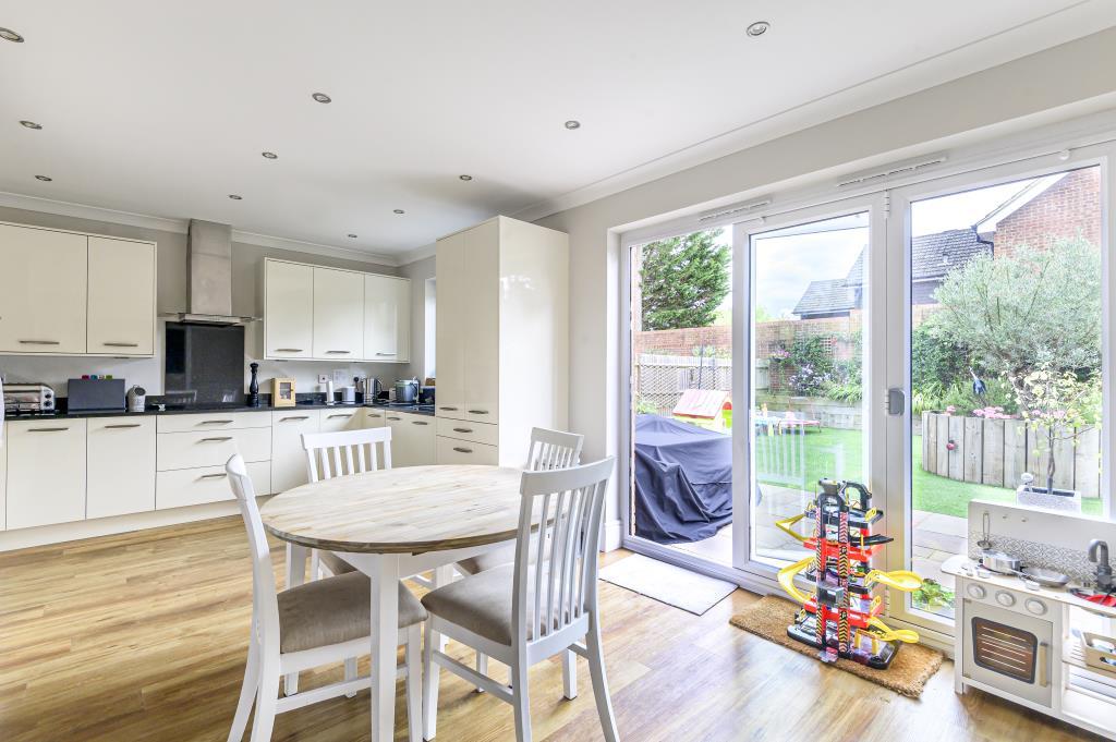 Kitchen / Dining