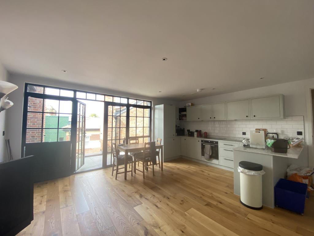 The Brewery, Brewery Square... 1 bed apartment £1,200 pcm (£277 pw)