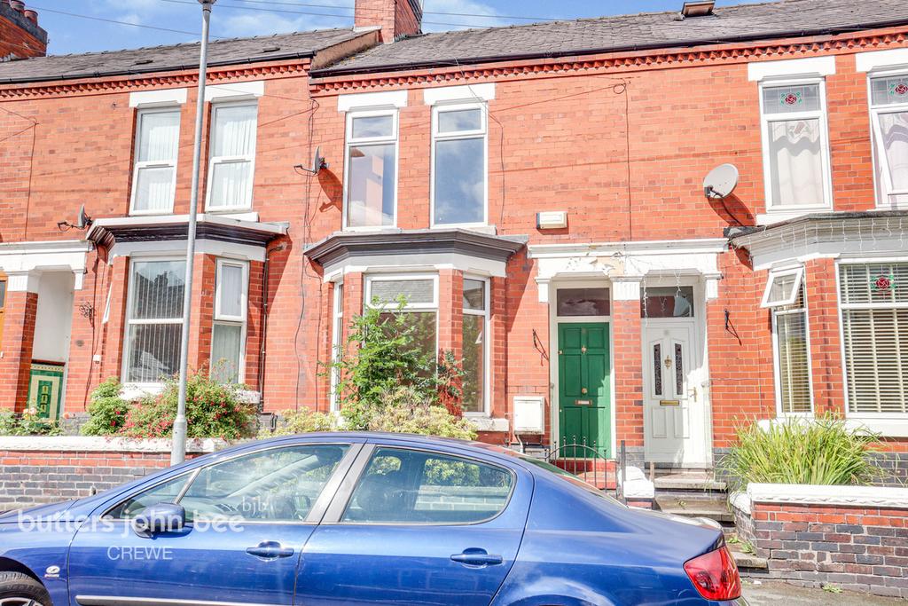 Clifton Avenue, Crewe 3 bed terraced house £140,000
