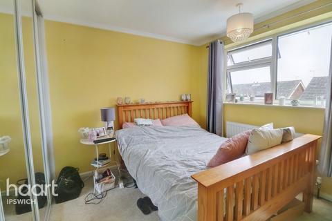 3 bedroom semi-detached house for sale - Prince of Wales Drive, Ipswich