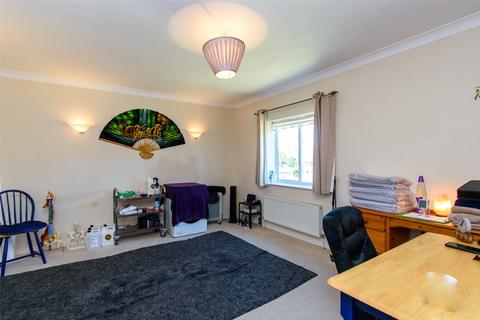 2 bedroom apartment for sale - Kennedy Close, London Colney, St. Albans, Hertfordshire, AL2