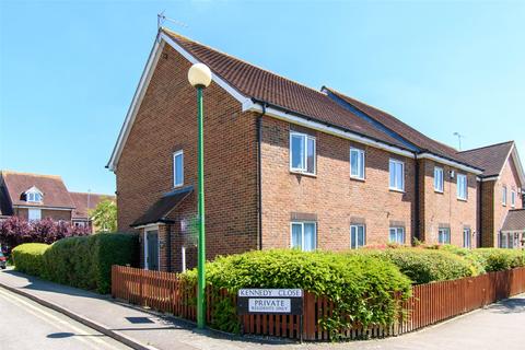 16 Kennedy Close, London Colney, St Albans, AL2 1GR