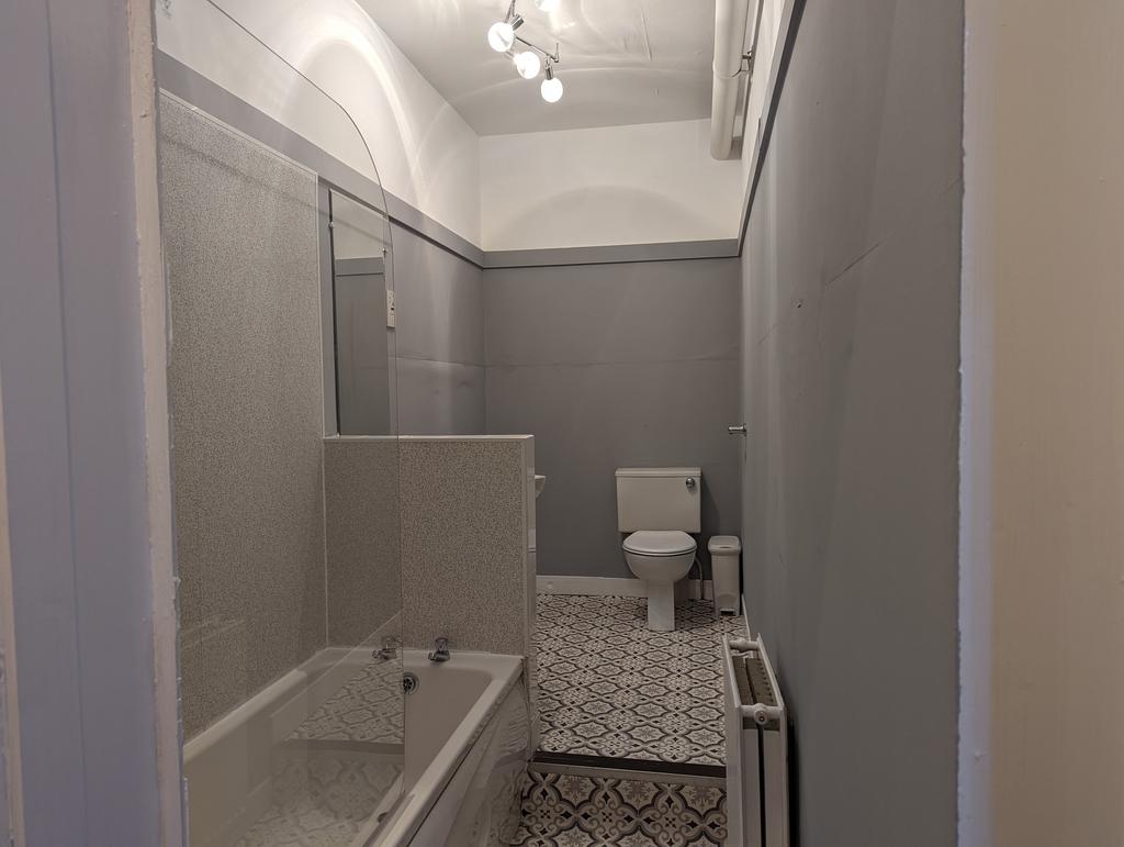 Main bathroom