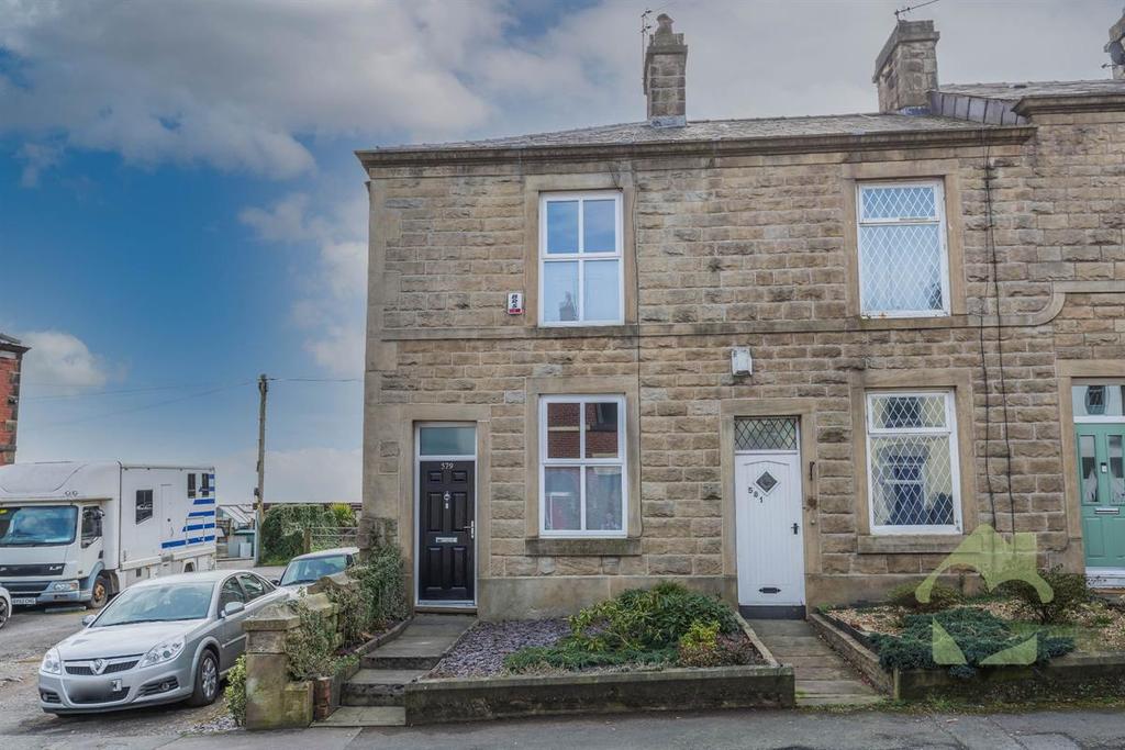 Walshaw Road, Bury 2 bed end of terrace house £825 pcm (£190 pw)