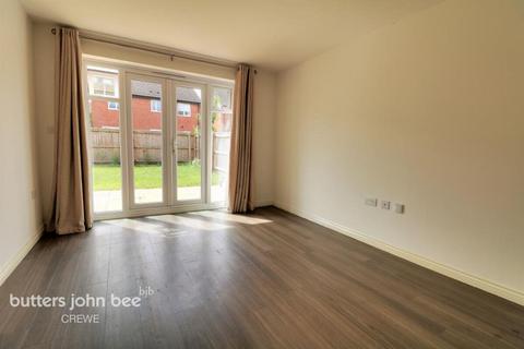 3 bedroom detached house to rent, Badens Croft Road, Crewe